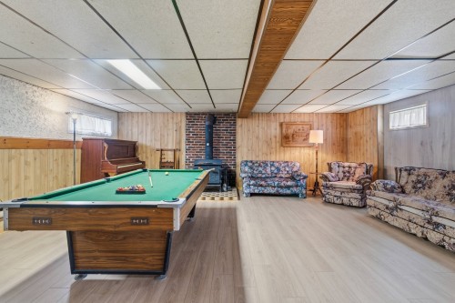 Salle familiale - 37 Rue Alphonse, Châteauguay, QC - Indoor Photo Showing Other Room