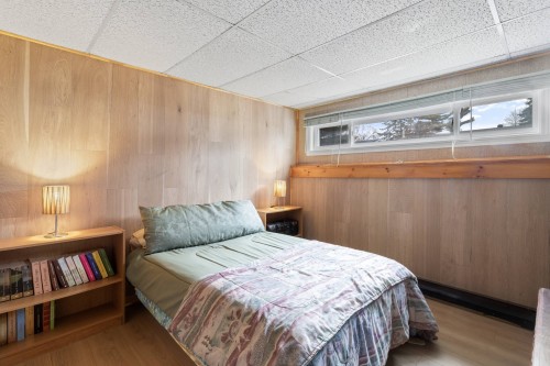 Chambre à coucher - 37 Rue Alphonse, Châteauguay, QC - Indoor Photo Showing Bedroom