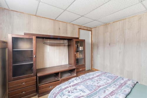Chambre à coucher - 37 Rue Alphonse, Châteauguay, QC - Indoor Photo Showing Bedroom