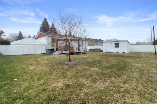 Cour - 37 Rue Alphonse, Châteauguay, QC - Outdoor