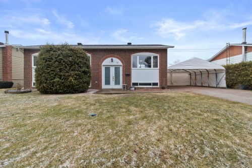 Façade - 37 Rue Alphonse, Châteauguay, QC - Outdoor