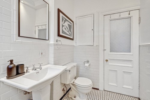 Bathroom - 3-4219 Boul. De Maisonneuve O., Westmount, QC - Indoor Photo Showing Bathroom