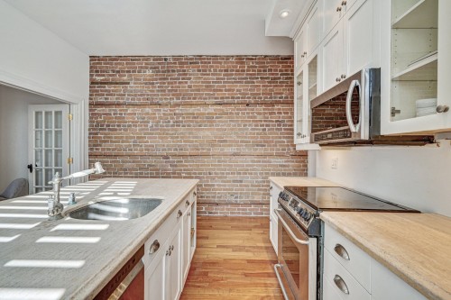 Kitchen - 3-4219 Boul. De Maisonneuve O., Westmount, QC - Indoor Photo Showing Kitchen With Double Sink