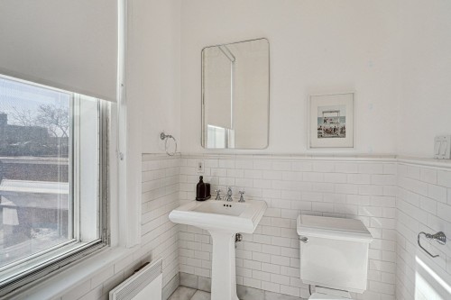 Bathroom - 3-4219 Boul. De Maisonneuve O., Westmount, QC - Indoor Photo Showing Bathroom