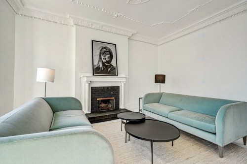Living Room - 3-4219 Boul. De Maisonneuve O., Westmount, QC - Indoor Photo Showing Living Room With Fireplace