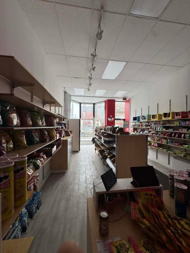 Commerce - 5026 Av. Du Parc, Montréal (Le Plateau-Mont-Royal), QC - Indoor Photo Showing Other Room