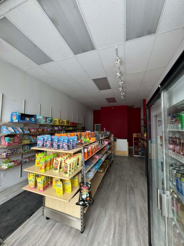 Commerce - 5026 Av. Du Parc, Montréal (Le Plateau-Mont-Royal), QC - Indoor