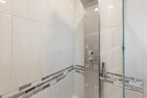 Salle de bains - 8000 Rue Nelson, Brossard, QC - Indoor Photo Showing Bathroom