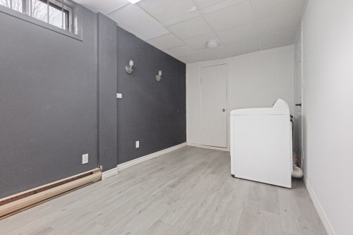 Salle de lavage - 8000 Rue Nelson, Brossard, QC - Indoor Photo Showing Other Room