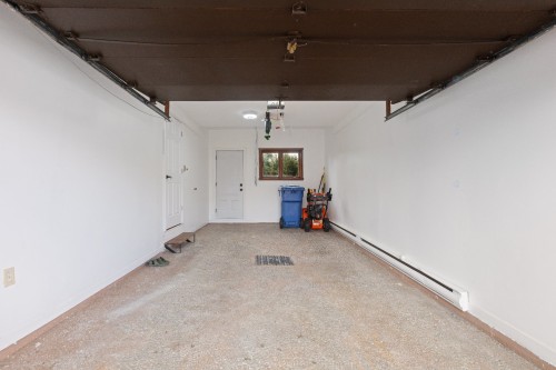 Garage - 8000 Rue Nelson, Brossard, QC - Indoor Photo Showing Garage