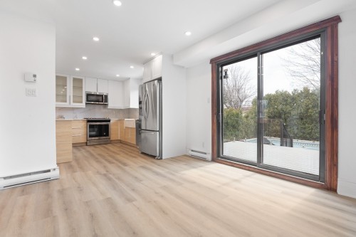 Salle à manger - 8000 Rue Nelson, Brossard, QC - Indoor Photo Showing Kitchen
