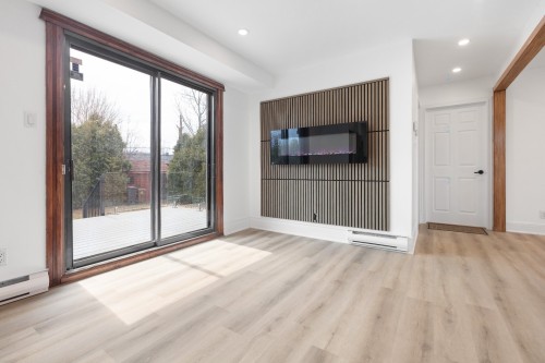 Salle à manger - 8000 Rue Nelson, Brossard, QC - Indoor Photo Showing Other Room