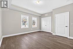 Bedroom 2 with elevator - 