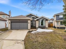 28 Morning Glory Crescent  Winnipeg, MB R2J 3Z8