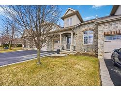 3823 TURNBERRY Lane  Plympton-Wyoming, ON N0N 1E0