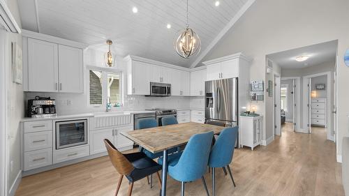 371-6727 Marbella Loop, Kelowna, BC - Indoor Photo Showing Kitchen With Upgraded Kitchen