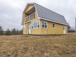 3282 359 Highway  Halls Harbour, NS B0P 1J0