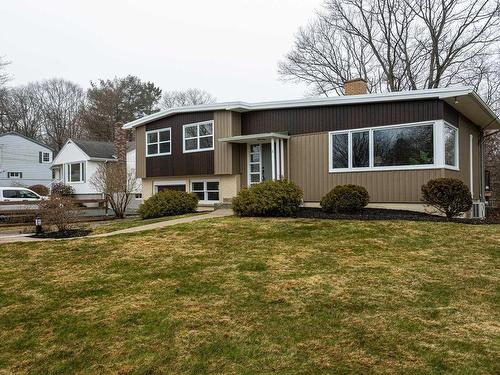 9 Crestview Drive, Halifax, NS 