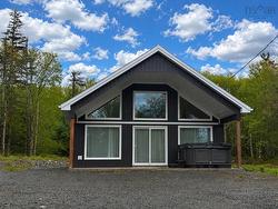 162 North End Road Sutherland Lake, NS B0M 1G0