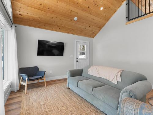 162 North End Road, Sutherland Lake, NS 