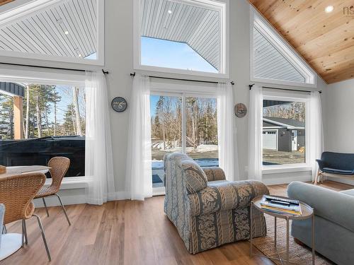 162 North End Road, Sutherland Lake, NS 