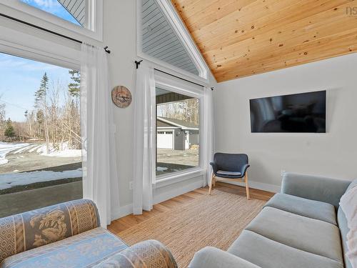 162 North End Road, Sutherland Lake, NS 