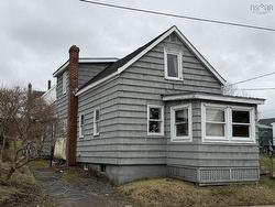 426 Pleasant Street  New Glasgow, NS B2H 2A3