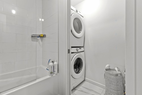 Laundry - 568 Rue Nicolet, Montréal (Mercier/Hochelaga-Maisonneuve), QC - Indoor Photo Showing Laundry Room