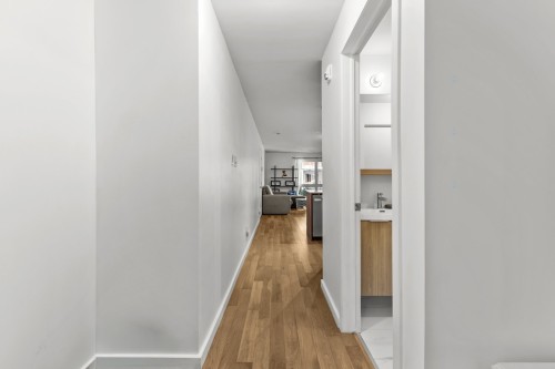 Mud Room - 568 Rue Nicolet, Montréal (Mercier/Hochelaga-Maisonneuve), QC - Indoor Photo Showing Other Room