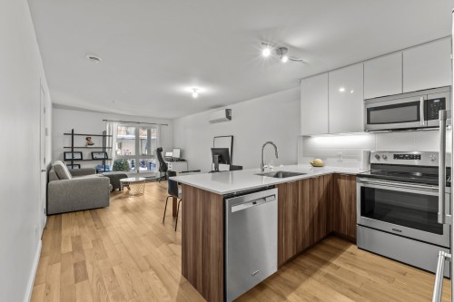 Kitchen - 568 Rue Nicolet, Montréal (Mercier/Hochelaga-Maisonneuve), QC - Indoor Photo Showing Kitchen