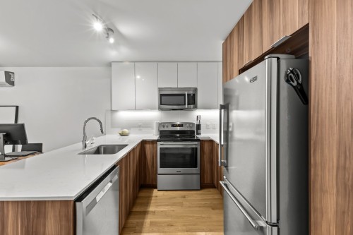 Kitchen - 568 Rue Nicolet, Montréal (Mercier/Hochelaga-Maisonneuve), QC - Indoor Photo Showing Kitchen With Upgraded Kitchen