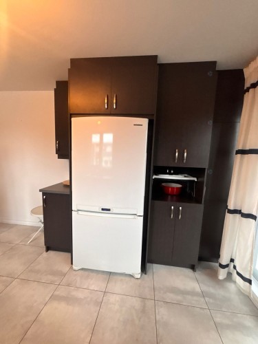 Kitchen - 1144 Rue St-Edouard, Longueuil (Le Vieux-Longueuil), QC - Indoor Photo Showing Other Room