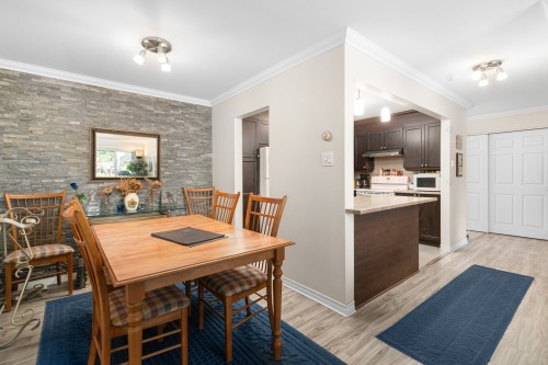 Salle à manger - 212-575 Ch. Davignon, Dollard-Des-Ormeaux, QC - Indoor Photo Showing Dining Room