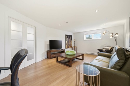 Salle familiale - 96 Rue Mountain, Granby, QC - Indoor Photo Showing Living Room