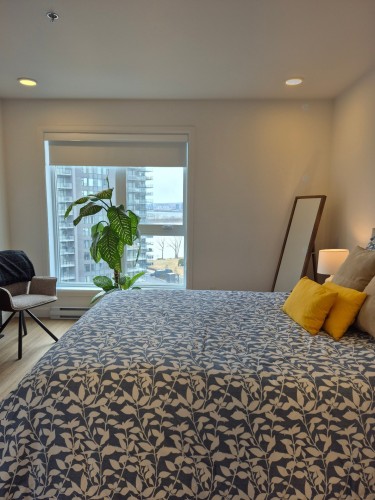 Master Bedroom - 909-8355 Boul. St-Laurent, Brossard, QC - Indoor Photo Showing Bedroom