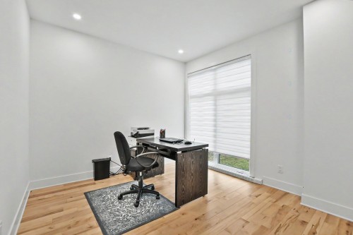 Chambre à coucher - 312 3E Avenue, Crabtree, QC - Indoor Photo Showing Office