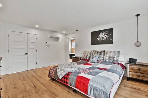 Chambre à coucher principale - 312 3E Avenue, Crabtree, QC - Indoor Photo Showing Bedroom