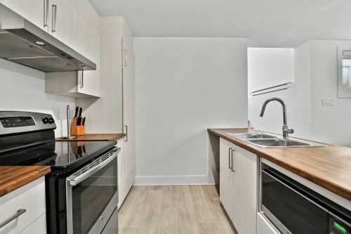 Cuisine - 312 3E Avenue, Crabtree, QC - Indoor Photo Showing Kitchen With Double Sink