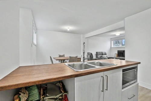 Cuisine - 312 3E Avenue, Crabtree, QC - Indoor Photo Showing Kitchen With Double Sink