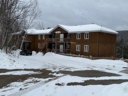 1240  - 1256 Av. Thorne  Témiscaming, QC J0Z 3R0