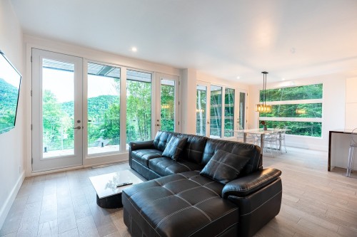 Salon - 2635 Ch. Des Lupins, Mont-Blanc, QC - Indoor Photo Showing Living Room