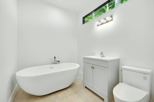 Salle de bains - 2635 Ch. Des Lupins, Mont-Blanc, QC - Indoor Photo Showing Bathroom