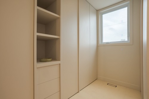 Closet - 7249 Av. Louis-Hébert, Montréal (Villeray/Saint-Michel/Parc-Extension), QC - Indoor Photo Showing Other Room