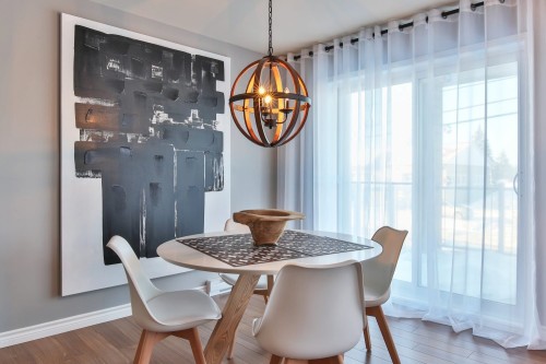 Salle à manger - 100 Rue De La Maçonnerie, Châteauguay, QC - Indoor Photo Showing Dining Room