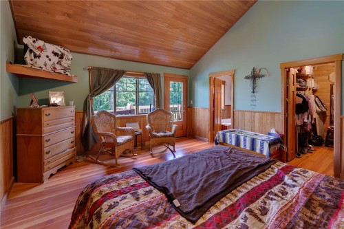 1205 Cherry Point Rd, Cobble Hill, BC 