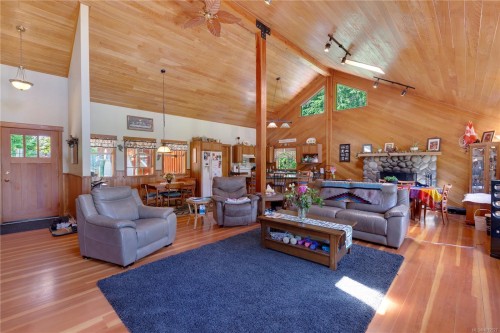 1205 Cherry Point Rd, Cobble Hill, BC 