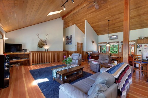 1205 Cherry Point Rd, Cobble Hill, BC 