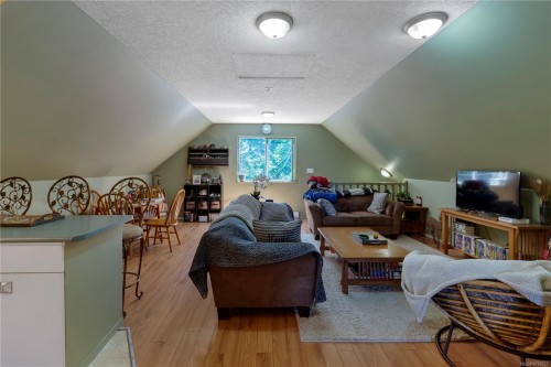 1205 Cherry Point Rd, Cobble Hill, BC 