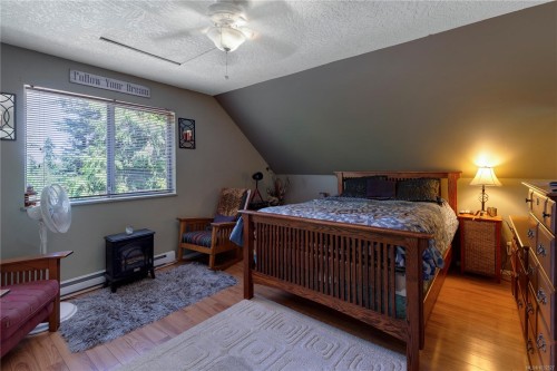 1205 Cherry Point Rd, Cobble Hill, BC 