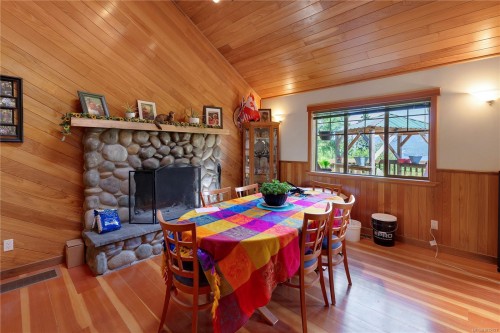 1205 Cherry Point Rd, Cobble Hill, BC 